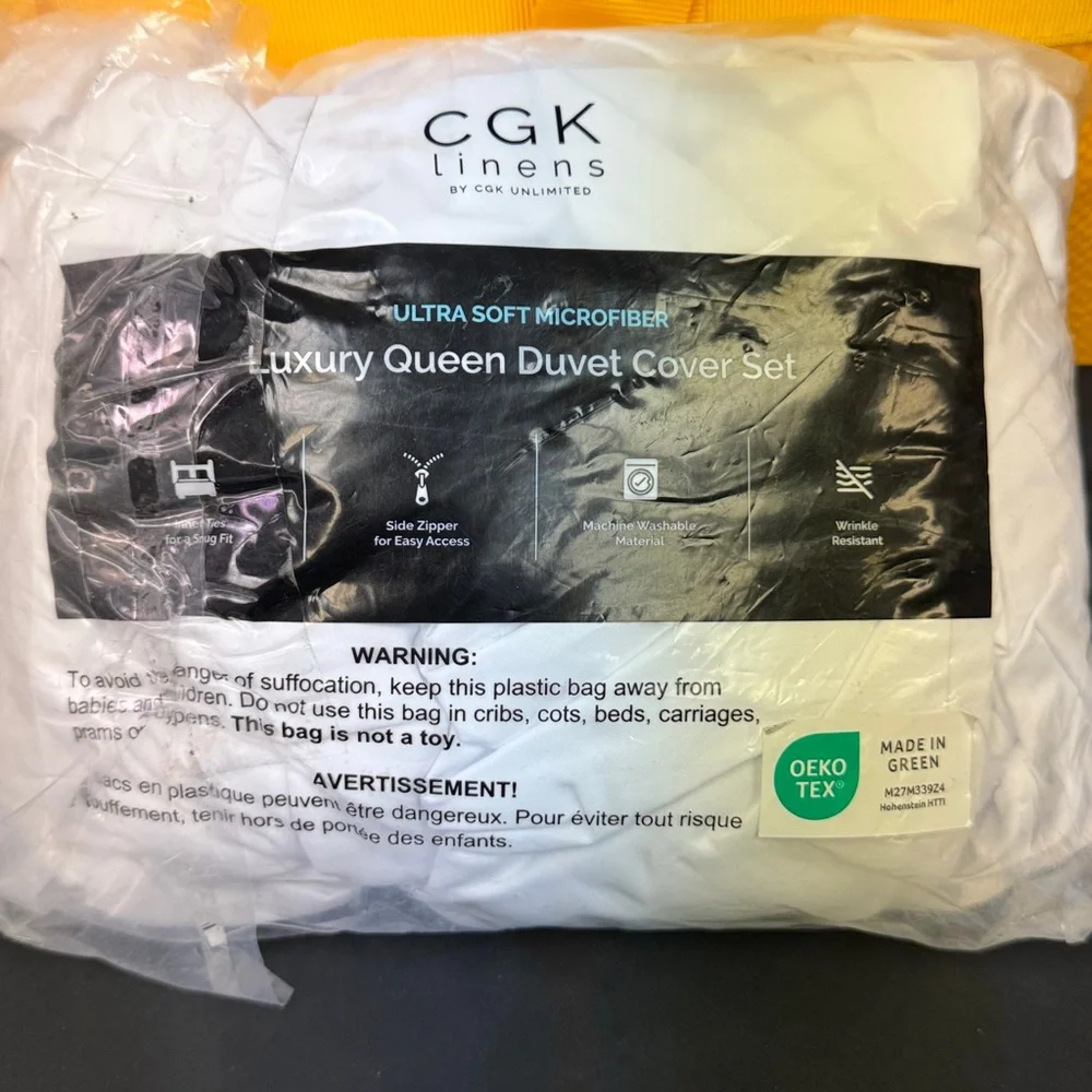 CGK Linens by CGK Unlimited Ultra Soft Microfiber Crisp White Duvet Cover QUEEN